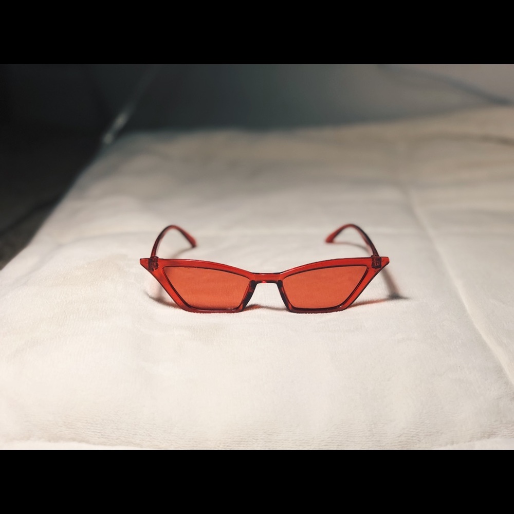 Retro red transparent cat eye sunglasses